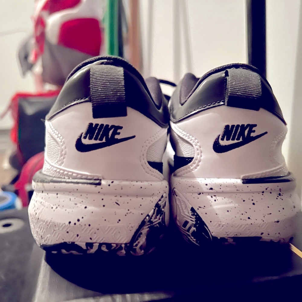 Nike Giannis Freak 5 Youth